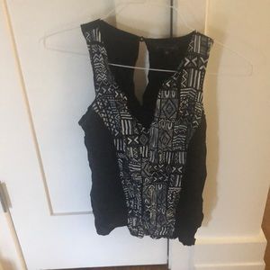 Great comfy flattering summer tank top from SANCTUARY in women’s size Small